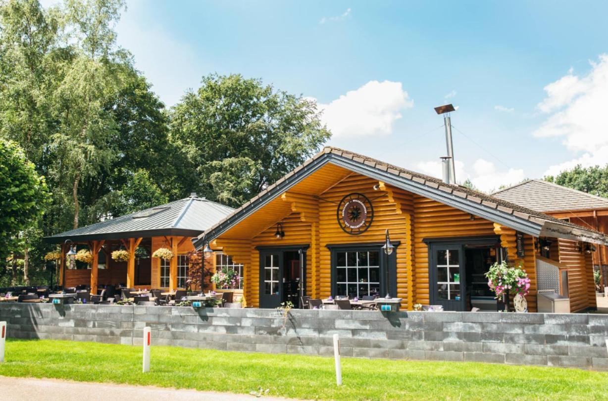 Een Gezellige Chalet Met Zonnige Buitenruimte Op De Veluwe! Villa Putten Exterior photo